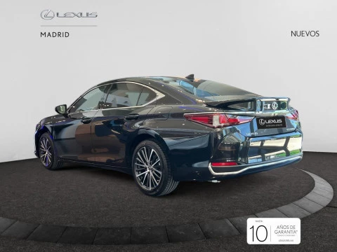 Lexus ES 2.5 300h Premium