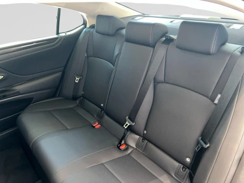 Lexus ES 2.5 300h Premium