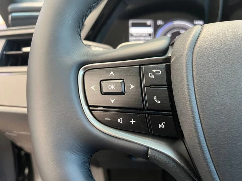 Lexus ES 2.5 300h Premium