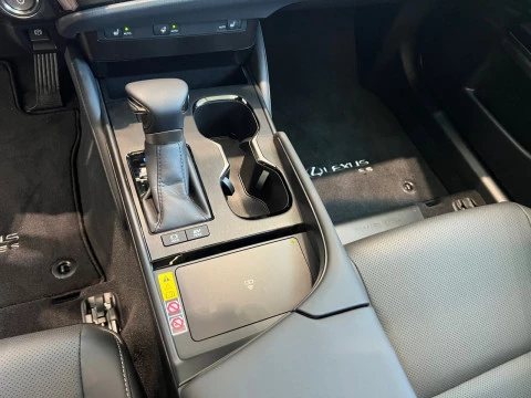 Lexus ES 2.5 300h Premium