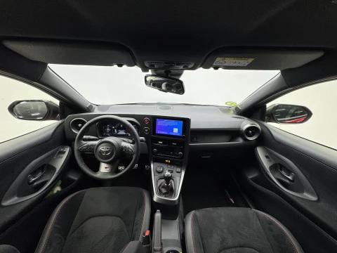 Toyota GR Yaris 1.6T 276 MANUAL RZ