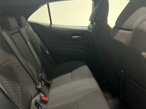 Toyota Corolla 1.8 125H BUSINESS PLUS E-CVT