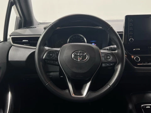 Toyota Corolla 1.8 125H BUSINESS PLUS E-CVT