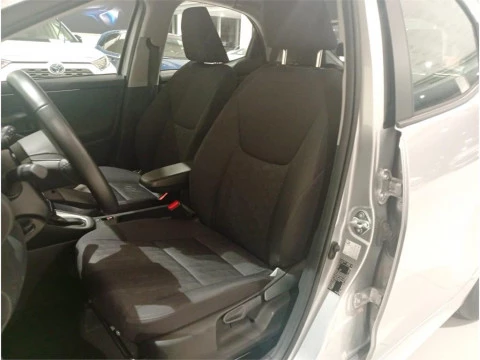 Toyota Yaris ACTIVE PLUS