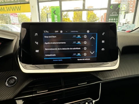 Peugeot 208 1.2 PURETECH S&S ALLURE 100