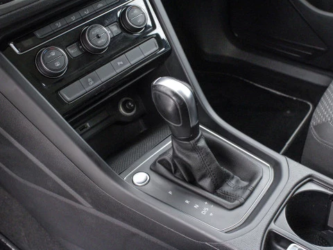 Volkswagen Touran 2.0 TDI DSG ADVANCE 115CV 5P 7 PLAZAS