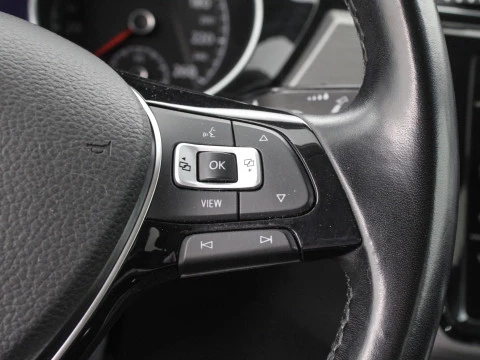 Volkswagen Touran 2.0 TDI DSG ADVANCE 115CV 5P 7 PLAZAS