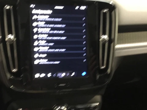Volvo XC40 XC40 PLUS B3 MILD HYBRID GASOLINA