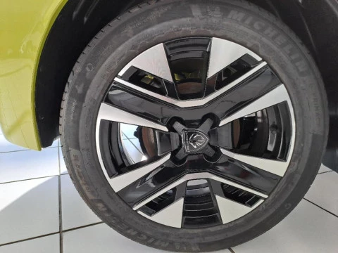 Peugeot 208 ALLURE 5P 1.2 GASOLINA 100CV