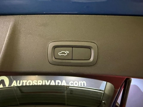 Volvo XC40 2.0 D3 R-Design Auto