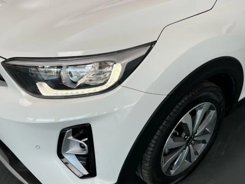 Kia Stonic 1.0 T-GDi 74kW (100CV) Drive