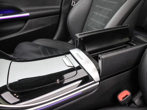 Mercedes-Benz Clase C 2.0 C 300 E PHEV AUTO 313 4P