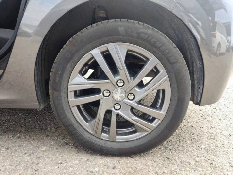 Peugeot 208 PureTech 55kW (75CV) Active Pack