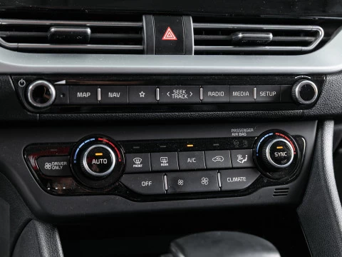 Kia Niro 1.6 GDi HEV 104kW (141CV) Drive