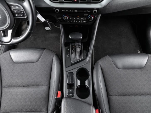 Kia Niro 1.6 GDi HEV 104kW (141CV) Drive