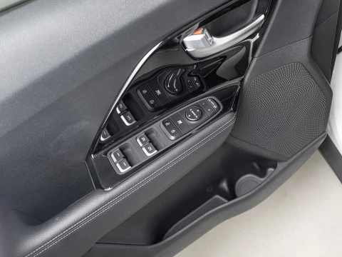 Kia Niro 1.6 GDi HEV 104kW (141CV) Drive