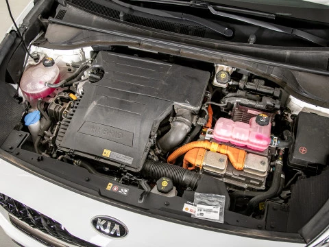 Kia Niro 1.6 GDi HEV 104kW (141CV) Drive