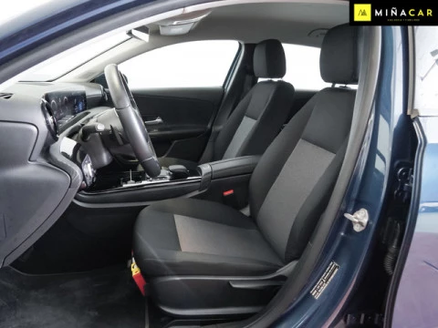 Mercedes-Benz Clase A 180 d 85 kW (116 CV)