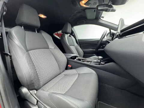 Toyota C-HR 2.0 180H Advance