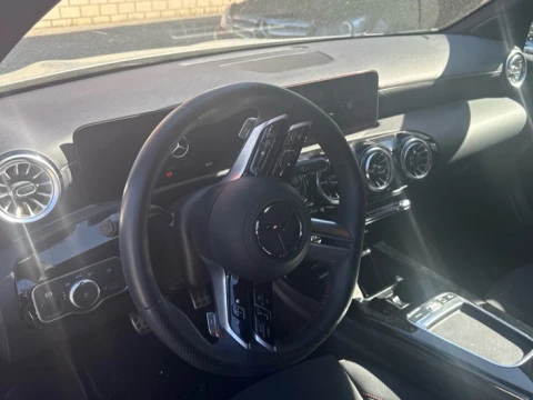 Mercedes-Benz Clase A  200 d Sedán