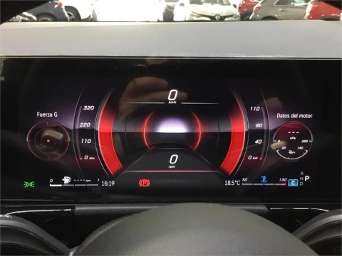 Mercedes-Benz GLA 200 D