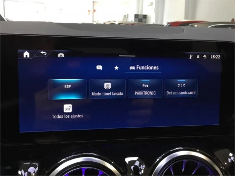 Mercedes-Benz GLA 200 D