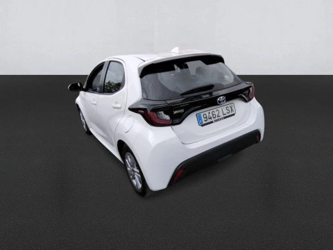 Toyota Yaris 1.5 120H Business Plus