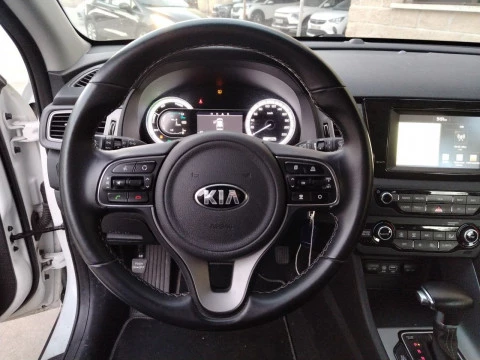 Kia Niro 1.6 GDi PHEV 104kW (141CV) Drive