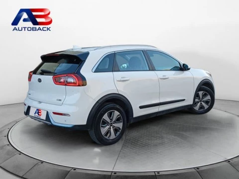 Kia Niro 1.6 GDi PHEV 104kW (141CV) Drive