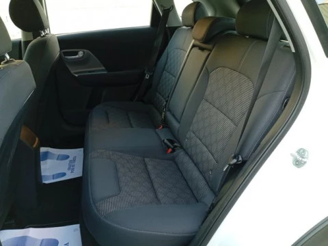 Kia Niro 1.6 GDi PHEV 104kW (141CV) Drive