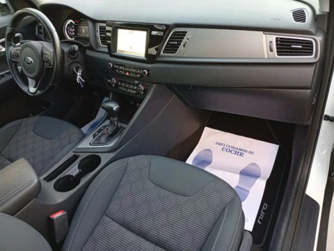Kia Niro 1.6 GDi PHEV 104kW (141CV) Drive