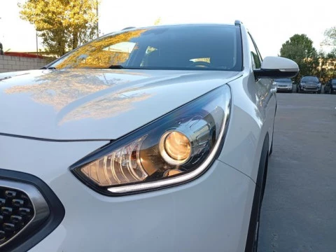 Kia Niro 1.6 GDi PHEV 104kW (141CV) Drive