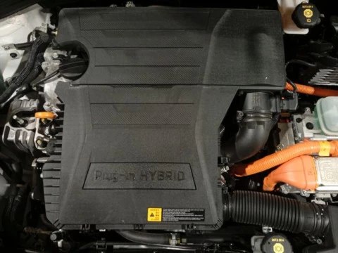 Kia Niro 1.6 GDi PHEV 104kW (141CV) Drive