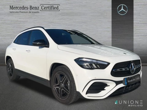 Mercedes-Benz GLA  200 d