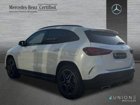Mercedes-Benz GLA  200 d