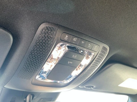 Mercedes-Benz GLA  200 d