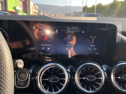 Mercedes-Benz GLA  200 d