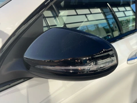 Mercedes-Benz GLA  200 d