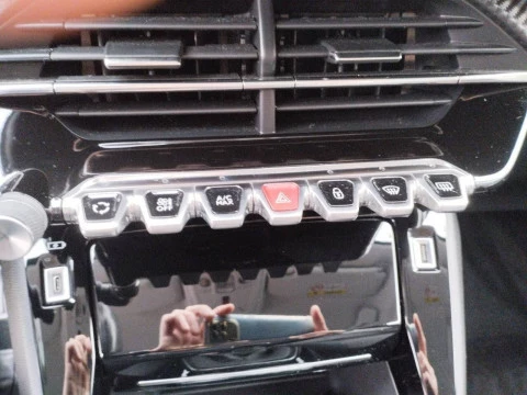 Peugeot 208 PureTech 73kW (100CV) Allure