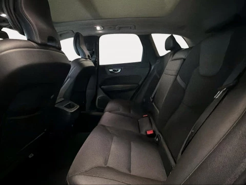 Volvo XC60 2.0 D4 Momentum Auto