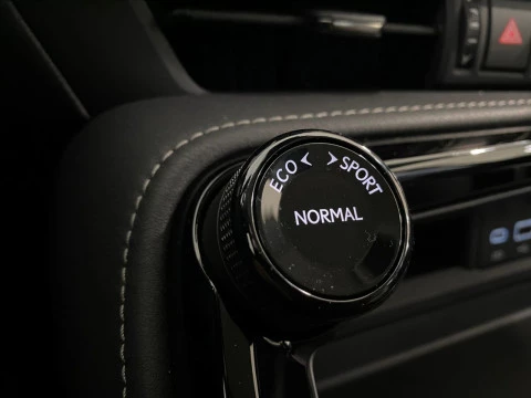 Lexus NX 350h Premium 2WD