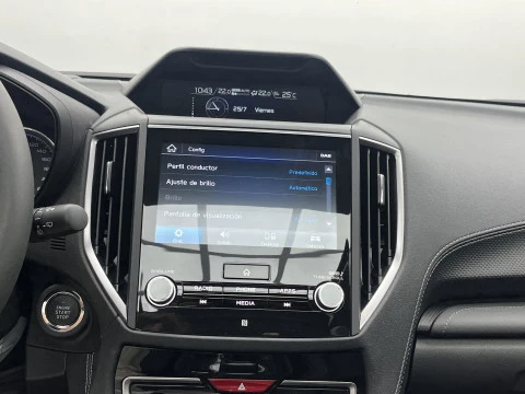 Subaru Forester 2.0i Hybrid CVT Executive Plus