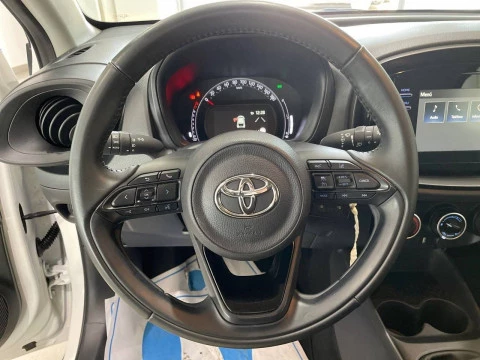 Toyota Aygo X Cross 1.0 VVT-I 72CV Play