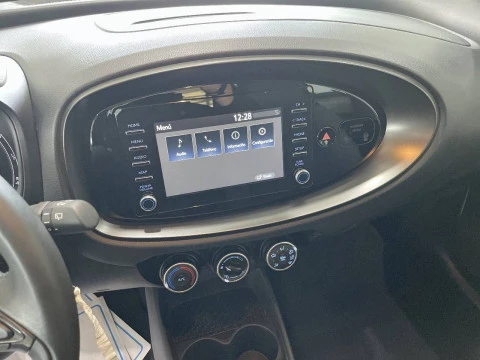 Toyota Aygo X Cross 1.0 VVT-I 72CV Play