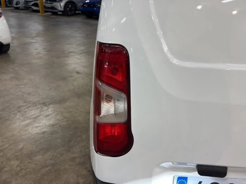 Peugeot Partner Pro Standard 600kg BlueHDi 55kW