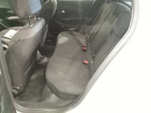 Peugeot 208 BlueHDi 73kW (100CV) Active