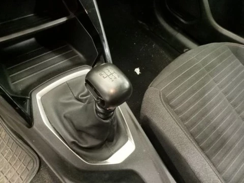 Peugeot 208 BlueHDi 73kW (100CV) Active