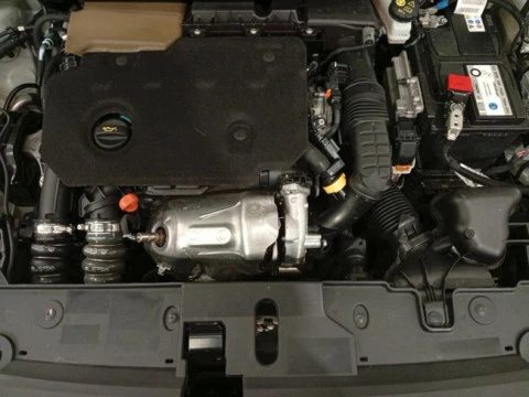 Peugeot 208 BlueHDi 73kW (100CV) Active