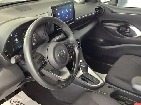 Toyota Yaris TOYOTA ACTIVE PLUS 120H