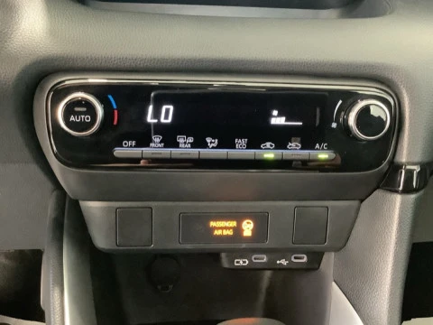 Toyota Yaris TOYOTA ACTIVE PLUS 120H